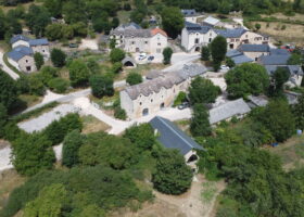 Mas caussenard de 550m² et parc de 5 hectares