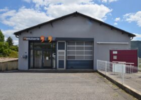 Local commercial et atelier de 250 m²